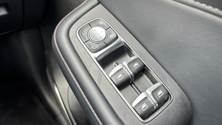 MG Hs 1.5 T-GDI Excite 5dr Petrol Hatchback